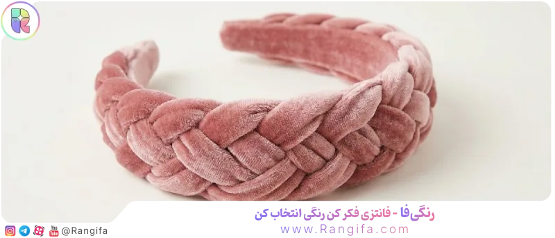 نمای نزدیک تل مخمل با طرح گیس‌بافت